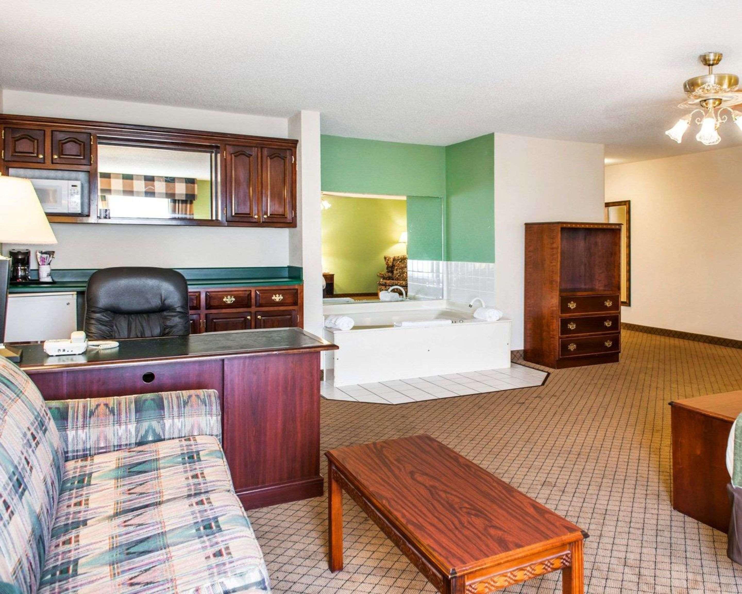 Comfort Inn Гошен Экстерьер фото