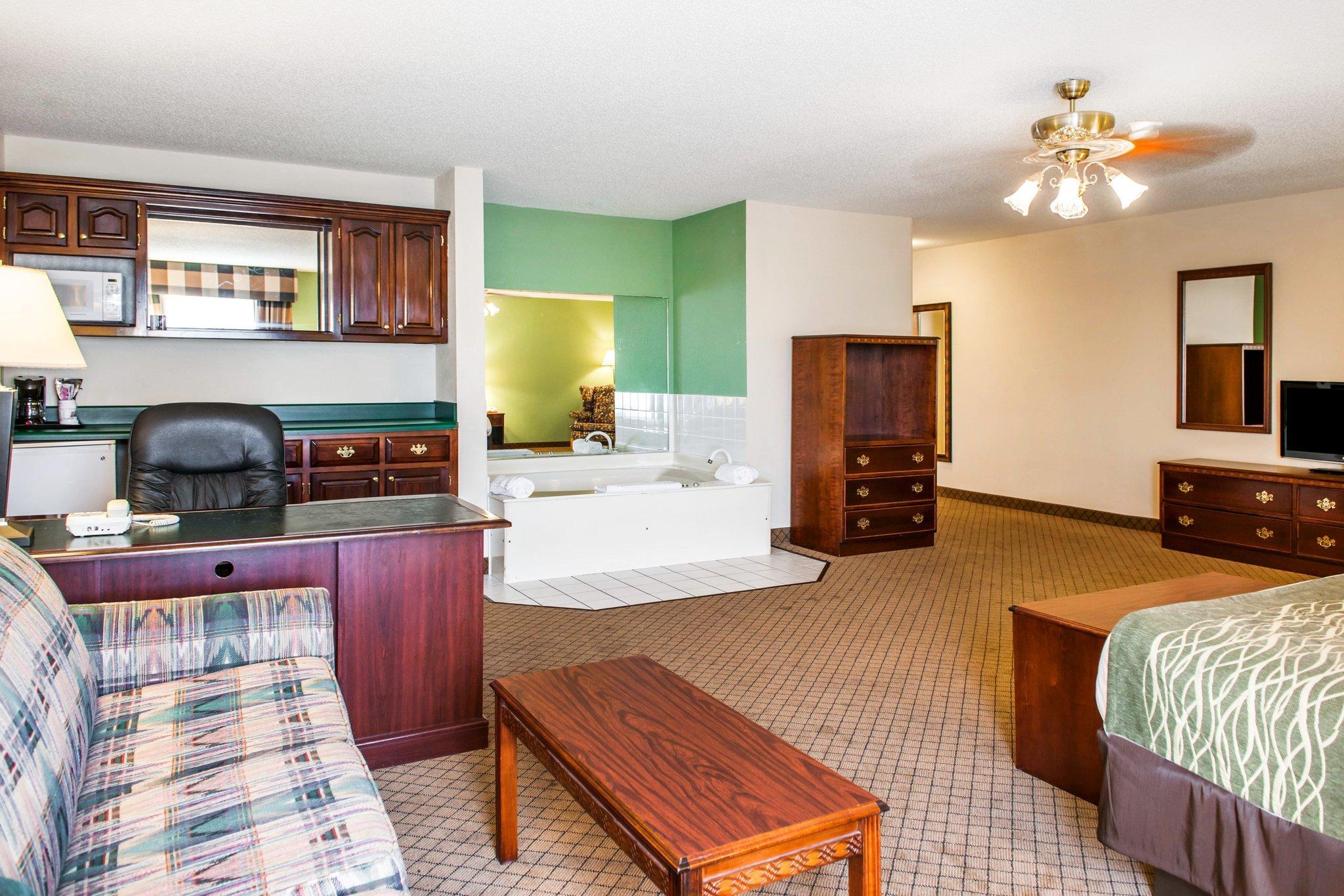 Comfort Inn Гошен Экстерьер фото