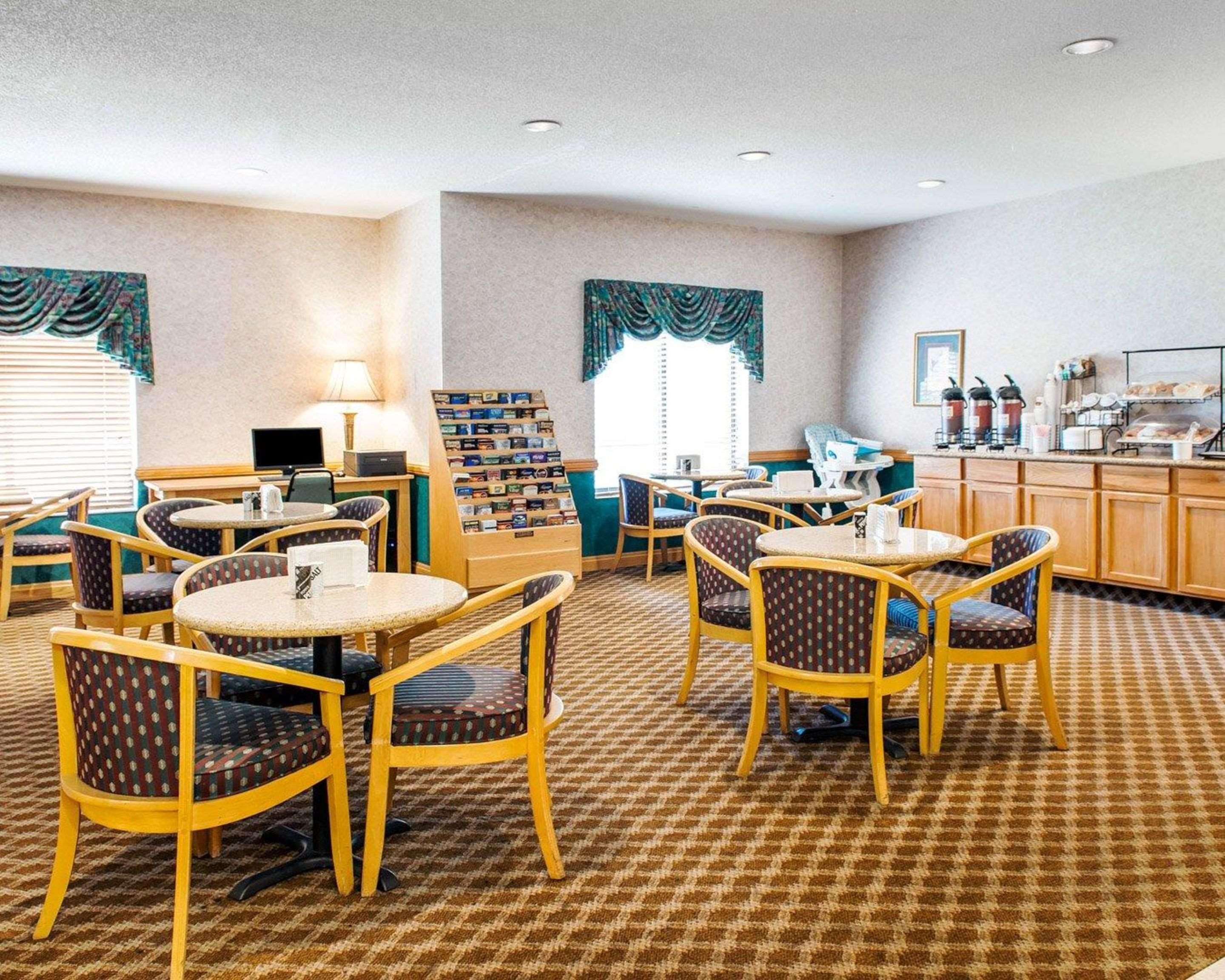 Comfort Inn Гошен Экстерьер фото